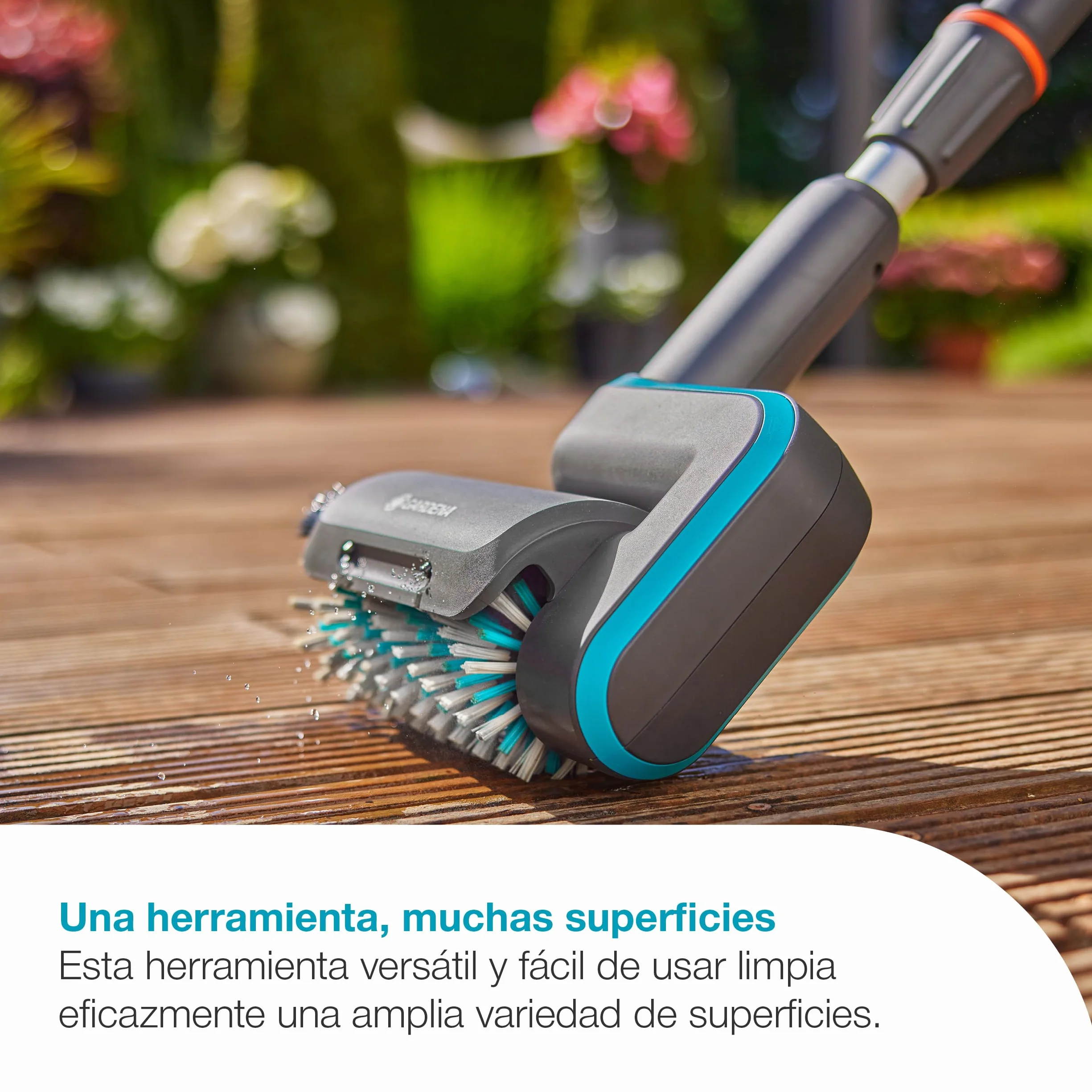 Gardena Multi limpiador AquaBrush Universal a batería 04/18V P4A Set listo para usar: Exterior, Superficie universal, Cepillo de perfilado, Funcionamiento con un solo toque, Sin cable (14842-20)