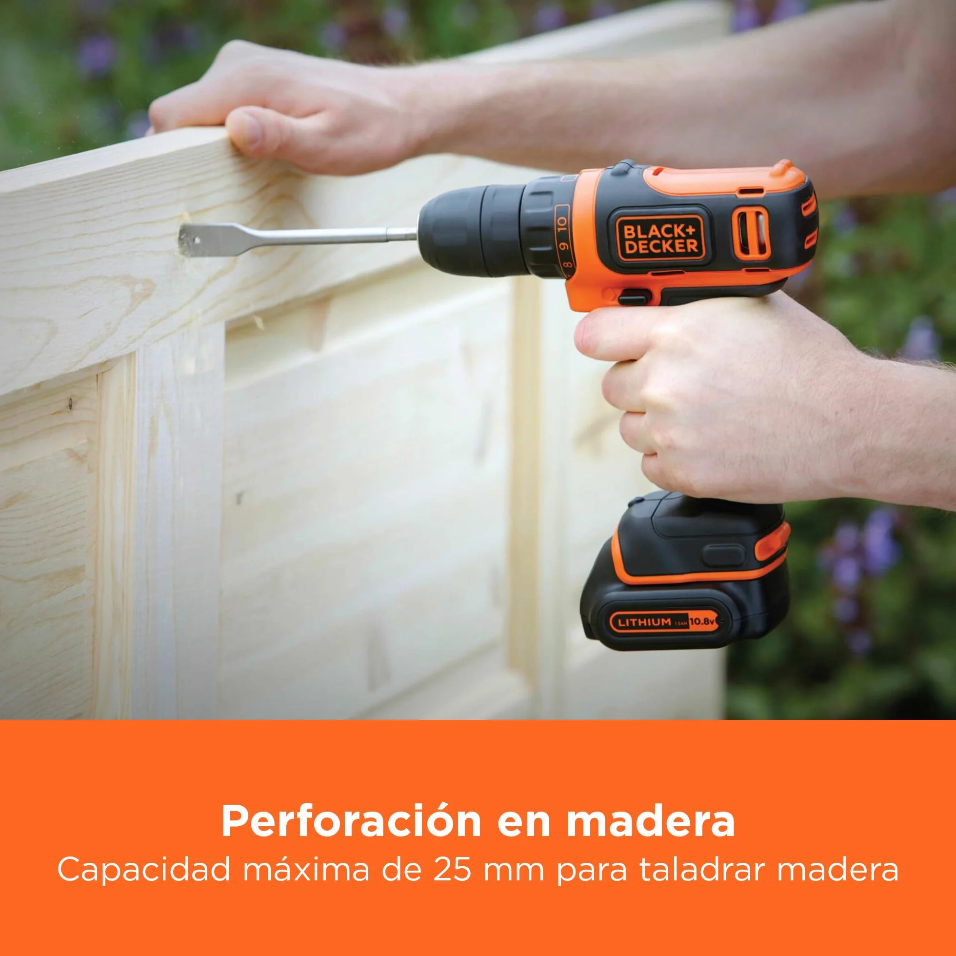 BLACK+DECKER Taladro atornillador inalámbrico ultracompacto, con luz de trabajo LED, batería Li-Ion de 10.8V y cargador, BDCDD12-QW