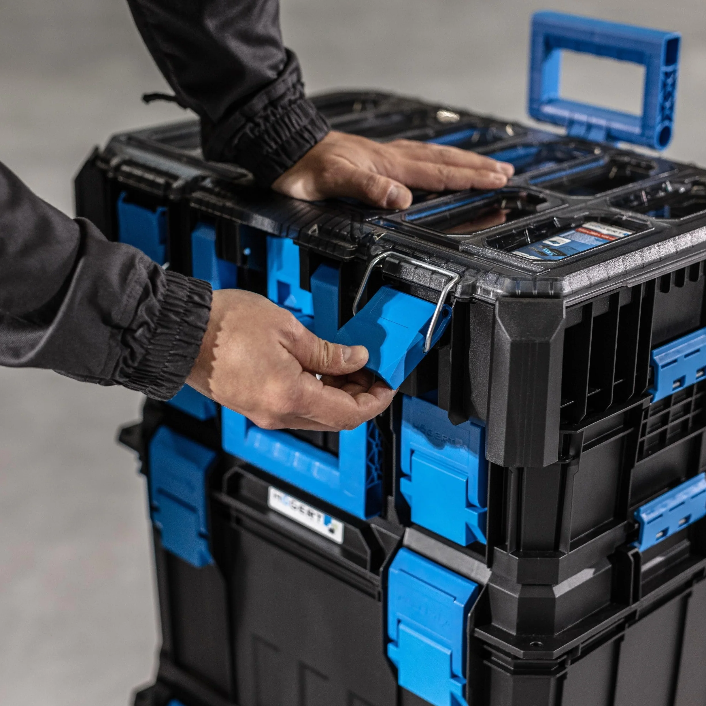 Högert Technik - Set de Cajas 4 en 1 HT7G500, Caja Herramientas con Ruedas, Resistente a Daños, Maletin Herramientas a Prueba de Polvo, Cierres Robustos de ABS, Estructura Modular
