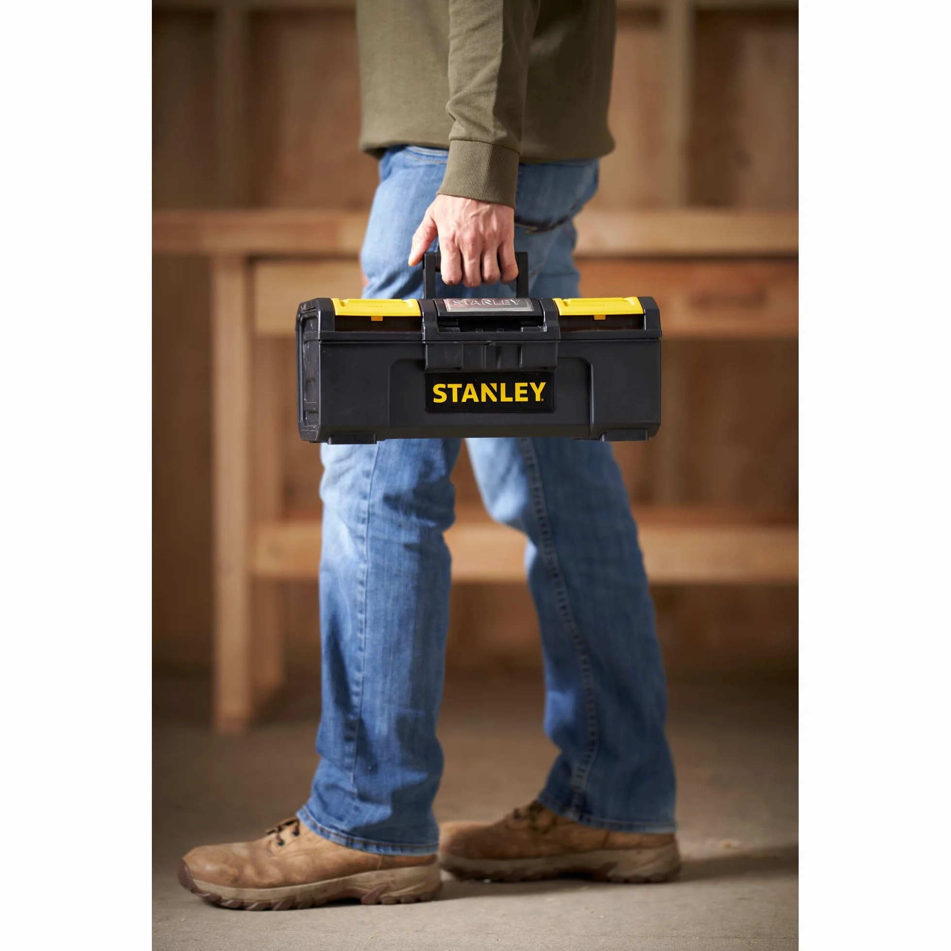 STANLEY Caja de Herramientas 16 Pulgadas One-Touch, Almacenamiento Resistente con Bandeja Extraíble, Orificio para Candado, Compartimentos Organizadores, Compacta y Duradera – 1-79-216