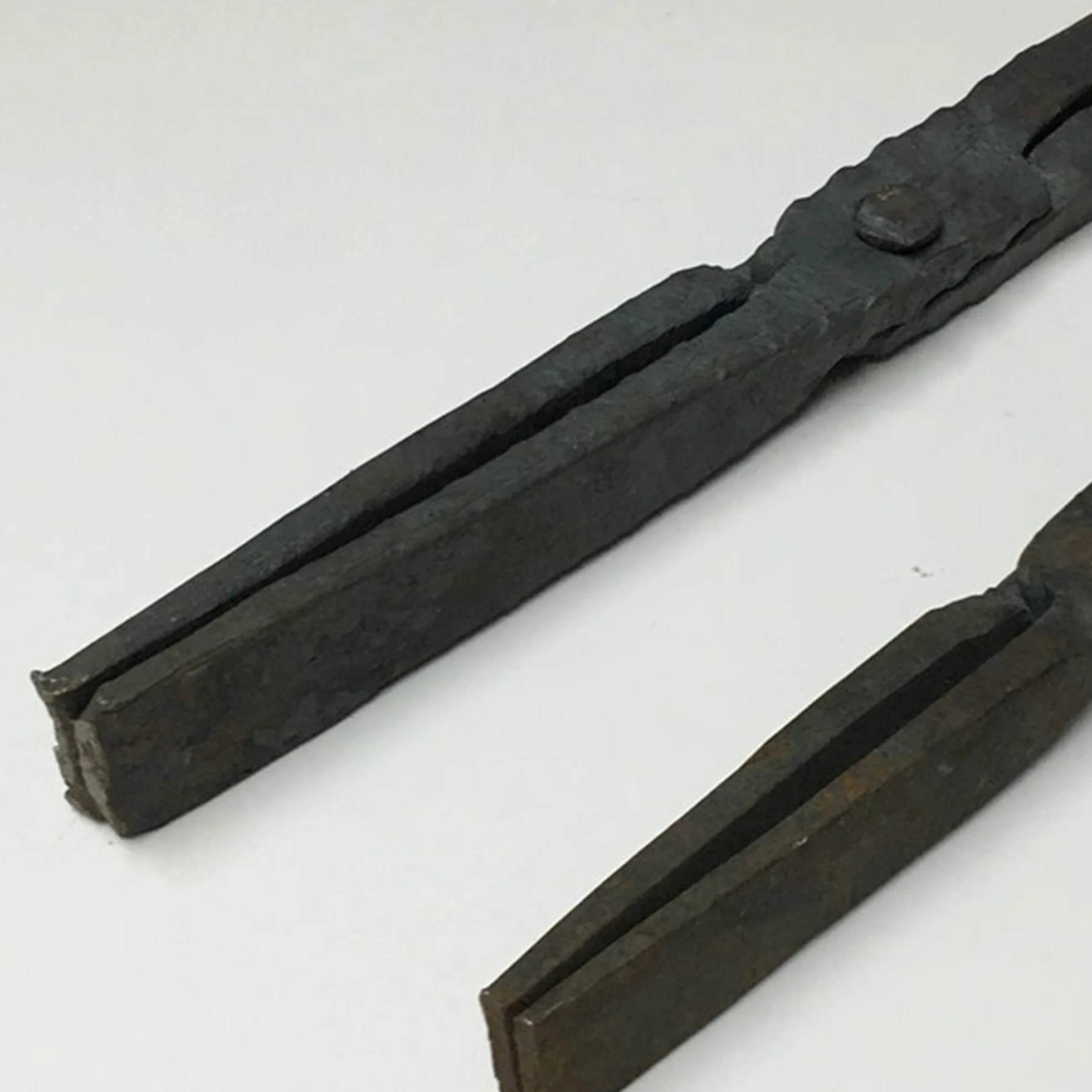 Tenaza de forja 500 mm de longitud Tenaza de forja Pinzas de herrero compensadas para forja de herrero puede ser ingeniero herrero calentado