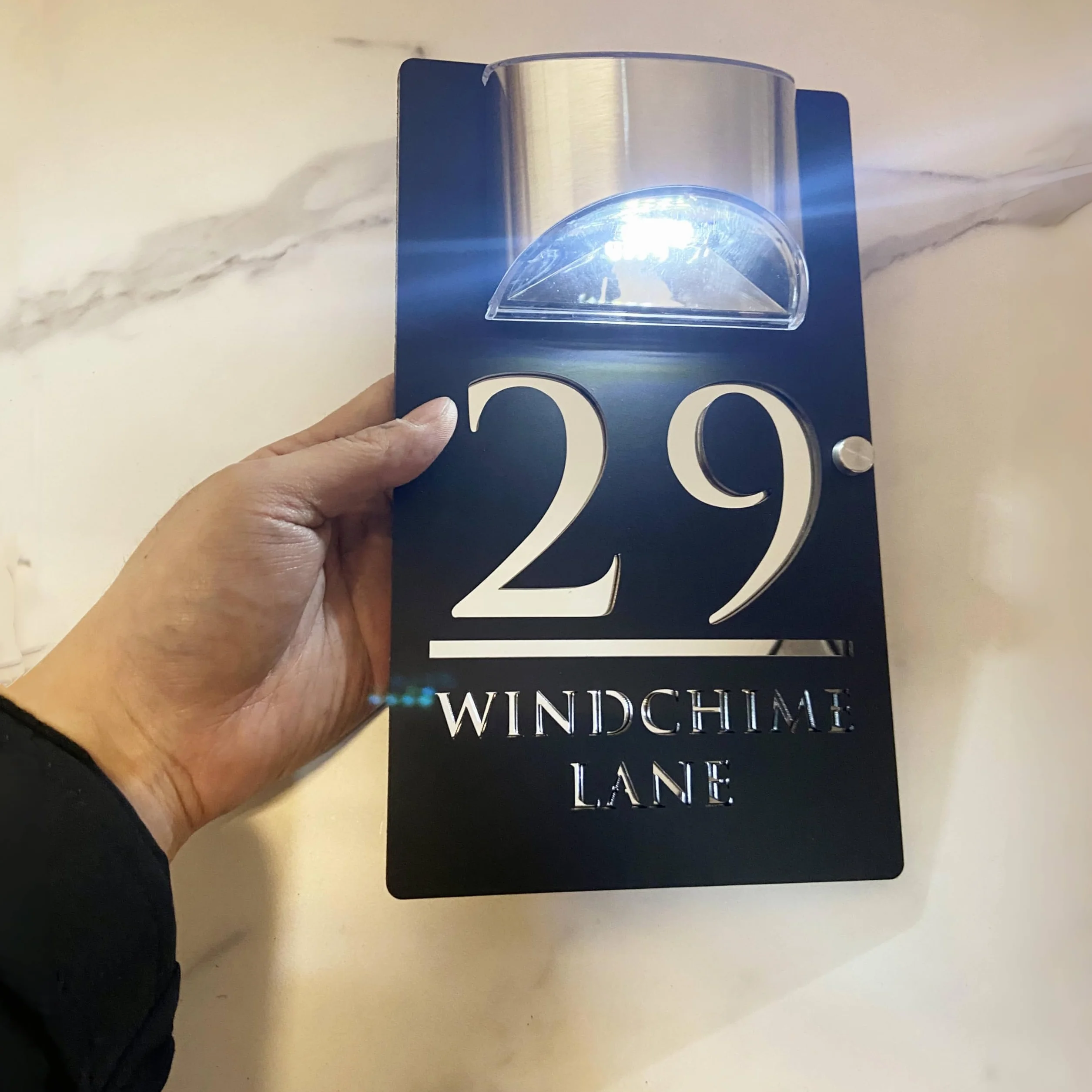 Letrero LED personalizado para número de puerta con energía solar, placa de dirección 3D moderna cortada con láser, letrero de dirección exterior impermeable