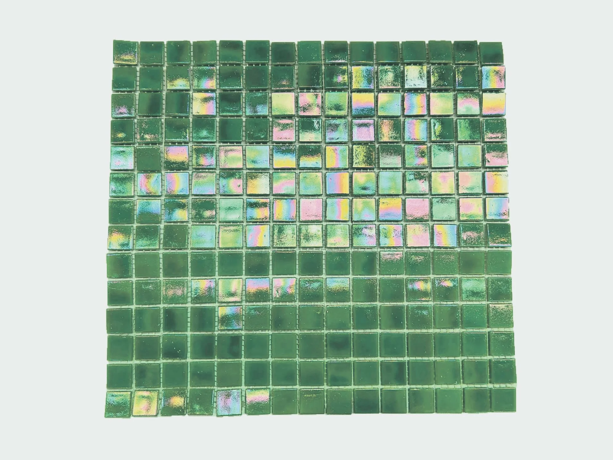 Mod. Musgo. Mosaico vítreo Iridiscente en 2x2cm. Mallas de 30,5x33cm. para Piscinas, baños o Decoraciones.